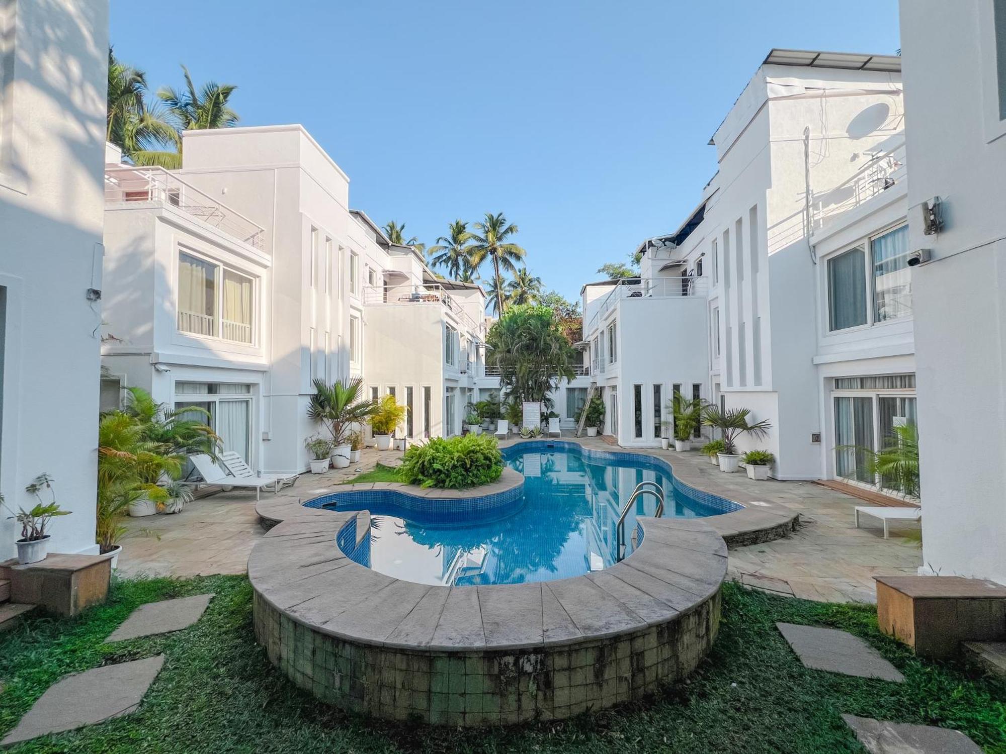 Villa M - Jia 3- 3Bhk In Candolim, Pool Facing, Near Beach, Breakfast Included Exterior foto